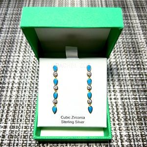 Rachel Zoe- BRAND NEW dangling gold toned Stud earrings ✨✨✨Box included 🎁